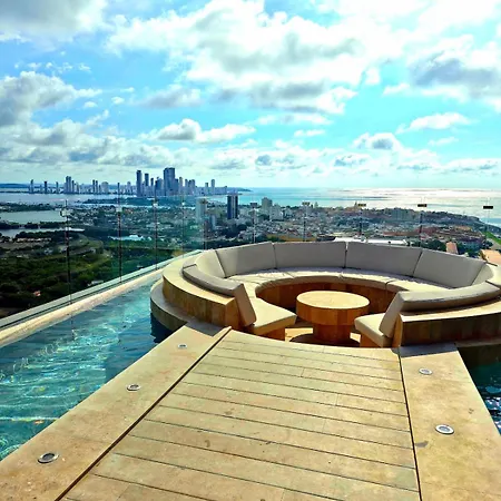 Beautiful View Of The Ocean And The Apartamento Cartagena
